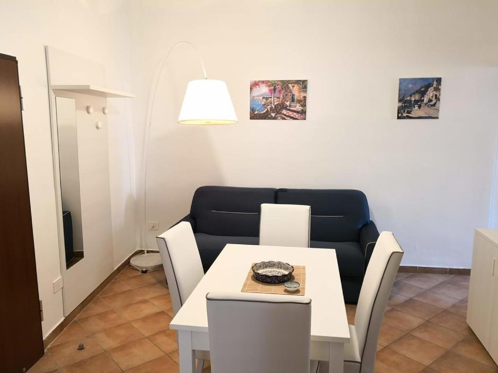 Rita Flat Apartment ซอร์เรนโต ภายนอก รูปภาพ