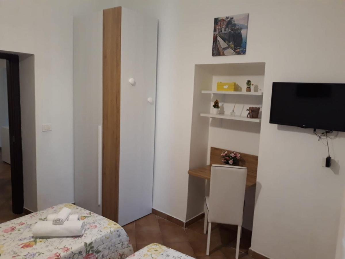 Rita Flat Apartment ซอร์เรนโต ภายนอก รูปภาพ